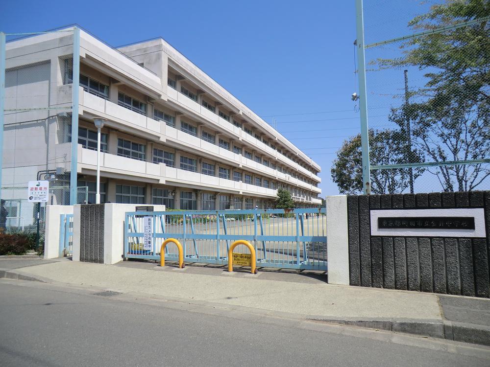 Junior high school. Kanai 1600m until junior high school