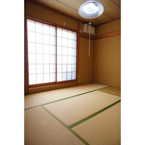 Living and room. 1F Japanese-style room