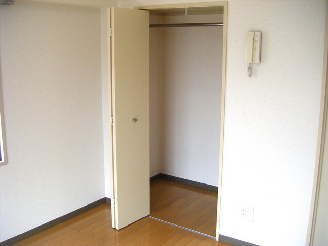 Living and room. Storage lot