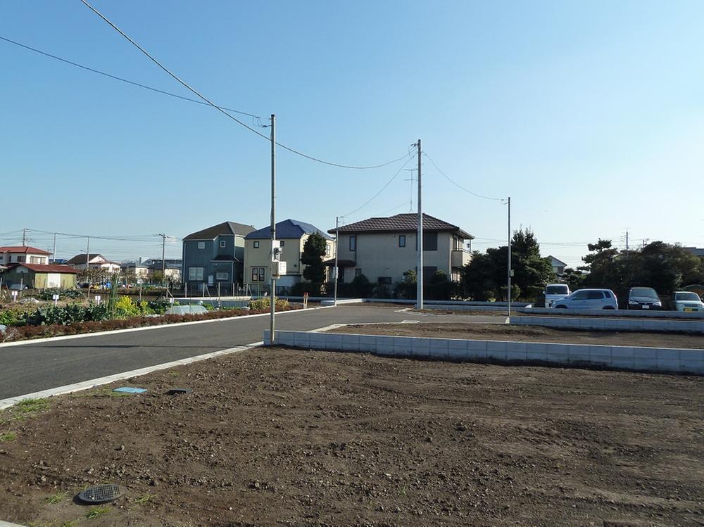 Local appearance photo. Local (12 May 2013) Shooting