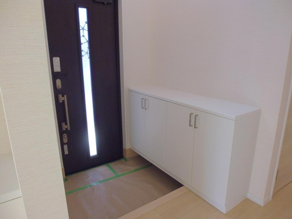 Entrance. Building 2