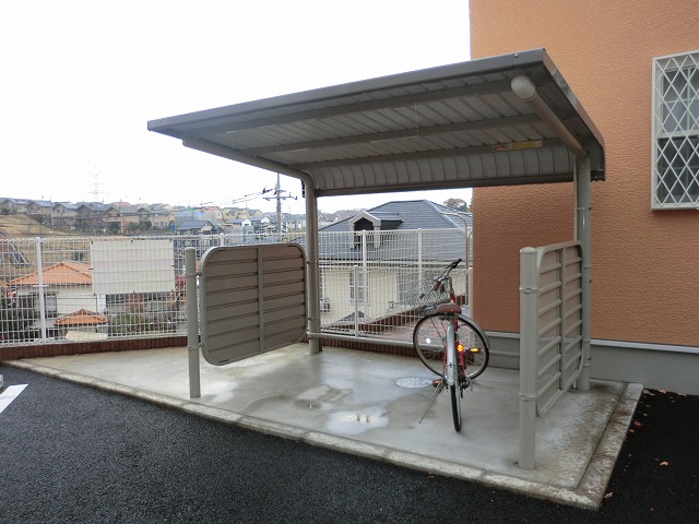 Other. 0m to bicycle parking lot (Other)