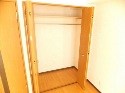 Receipt.  ☆  Also offers plenty of storage  ☆