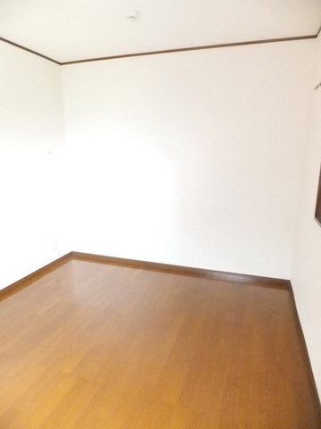 Other room space.  Western style room 