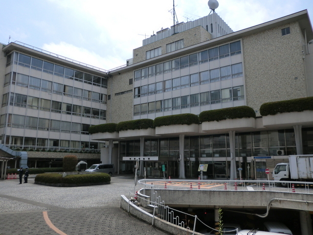 Government office. 1000m until Machida City Hall (government office)