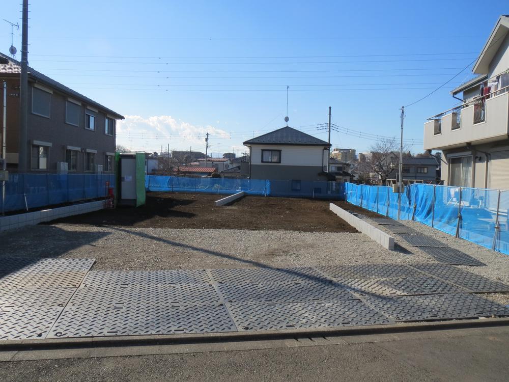 Local photos, including front road. Located in a quiet residential area, This new homes.