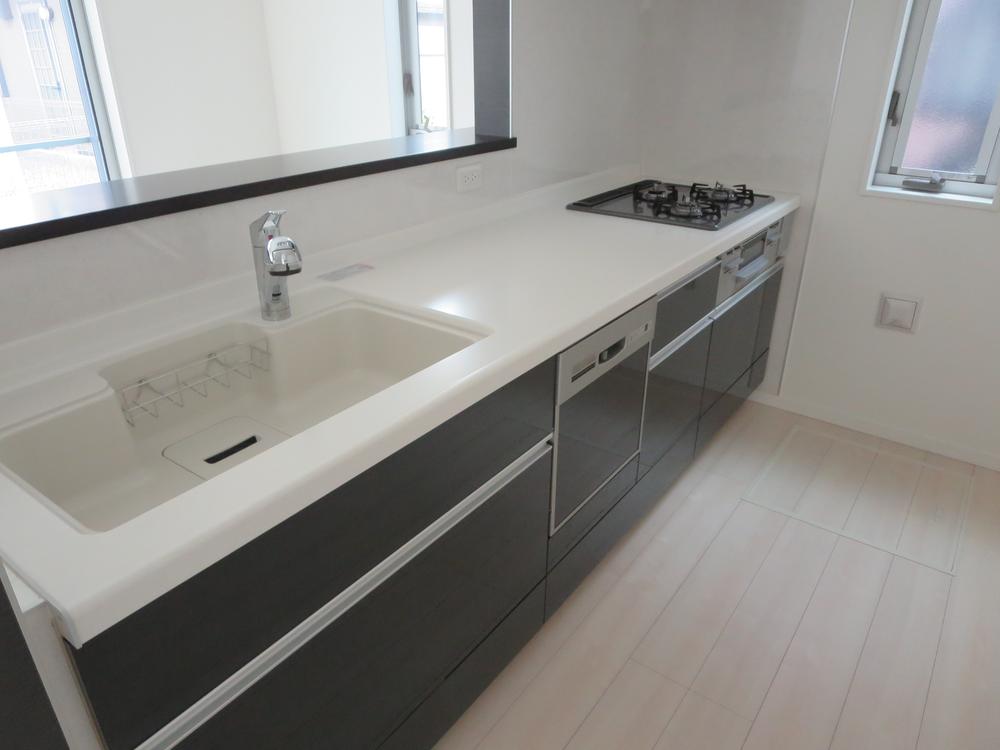 Kitchen. Dishes and a while your family face-to-face kitchen conversation can enjoy.