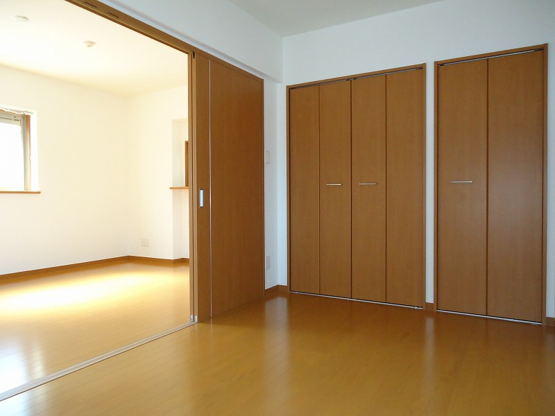 Living and room. Western-style of 5.8 tatami flooring!