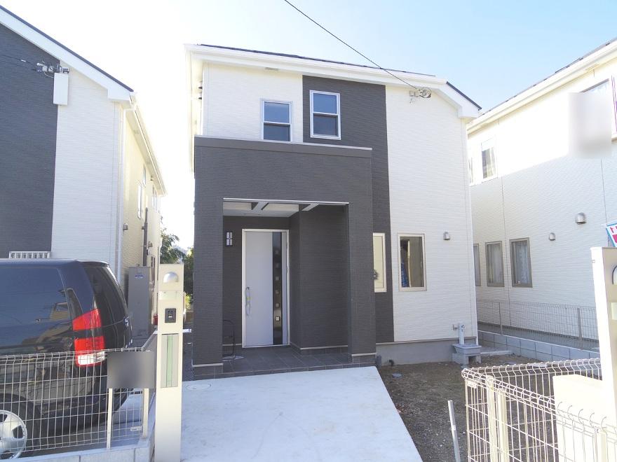 Local appearance photo. Local (10 May 2013) Shooting