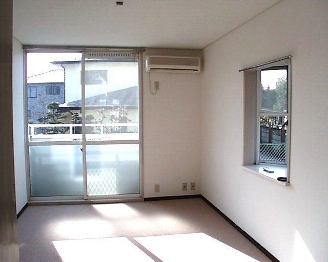 Living and room. Western-style 6 Pledge Yang per well per southwest angle room! Air conditioning ・ With bay window!