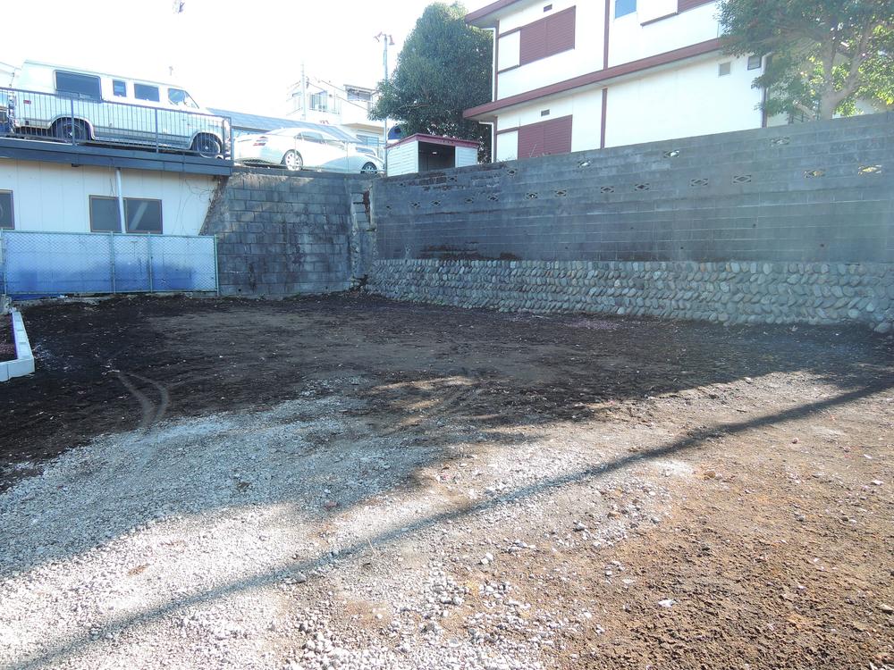 Local appearance photo. Local (12 May 2013) Shooting