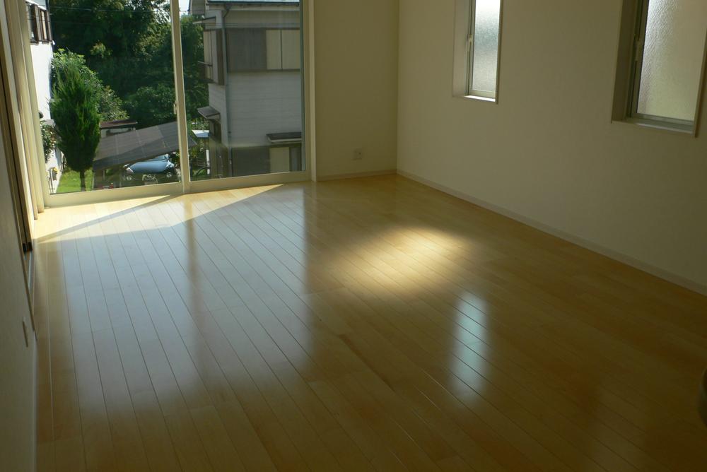 Living. Local (August 2013) Shooting