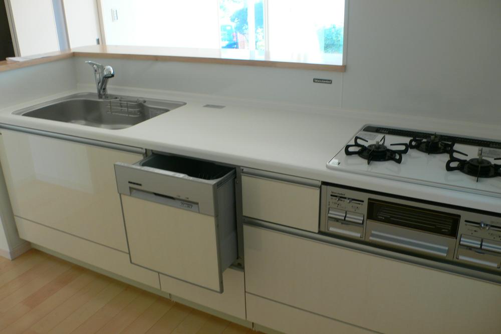 Kitchen. Room (August 2013) Shooting