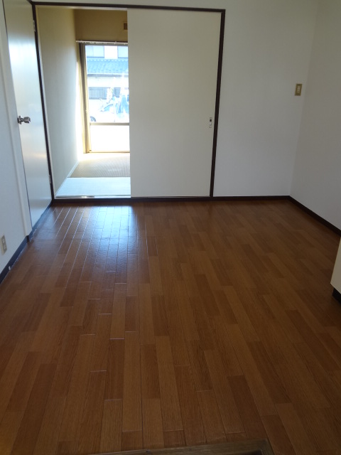 Living and room. dining kitchen ☆