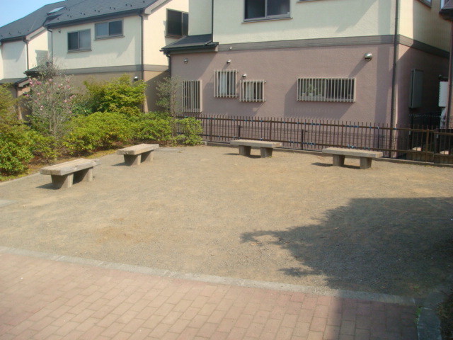 Other. 0m to share space (Other)