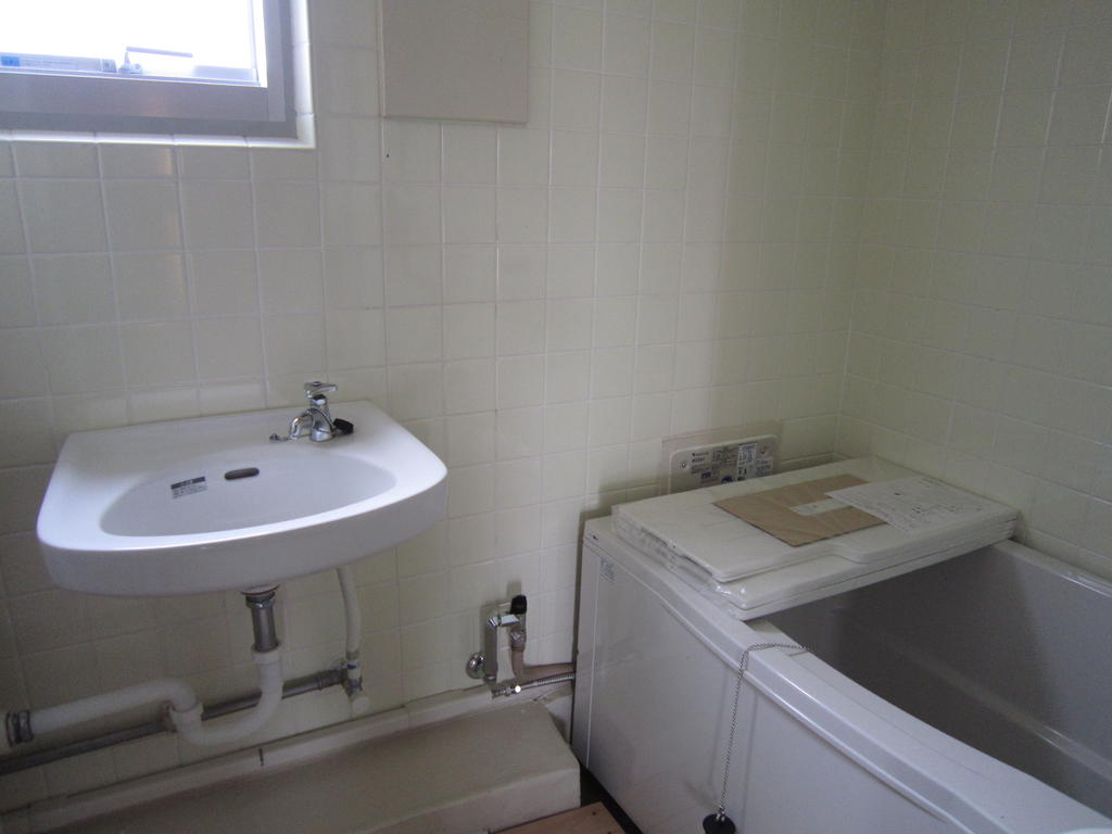 Bath. With automatic hot water clad function, Also possible reheating