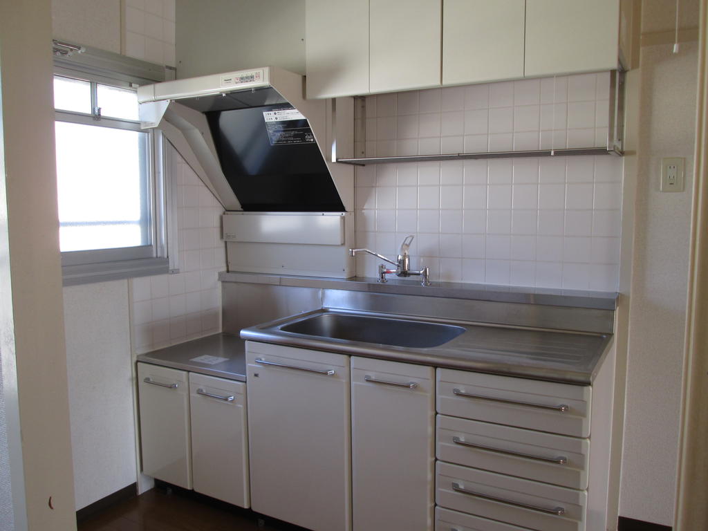 Kitchen. Bright kitchen