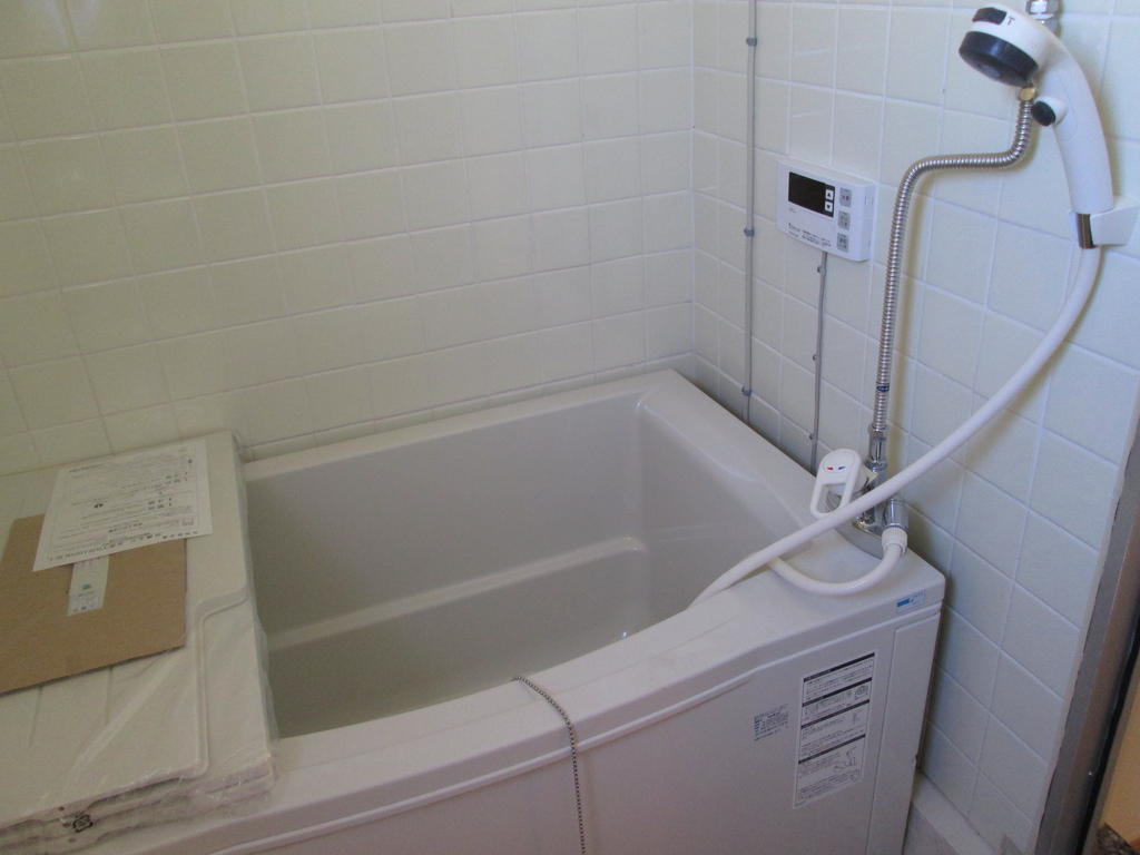 Bath. shower ・ Bathing with reheating