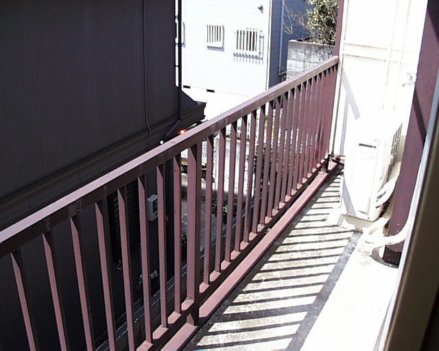 Balcony. South-facing sun per well per!