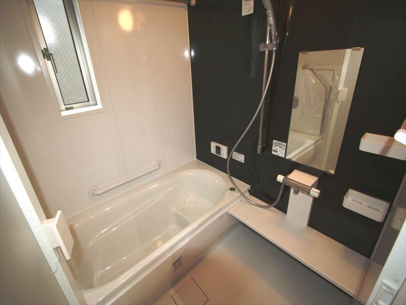 Same specifications photo (bathroom). Same specifications