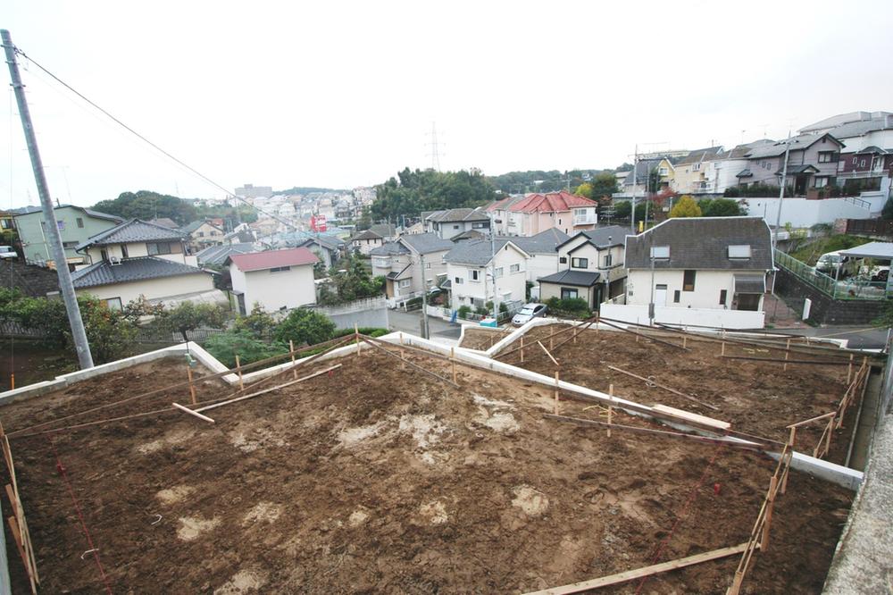 View photos from the dwelling unit. Local (11 May 2013) Shooting