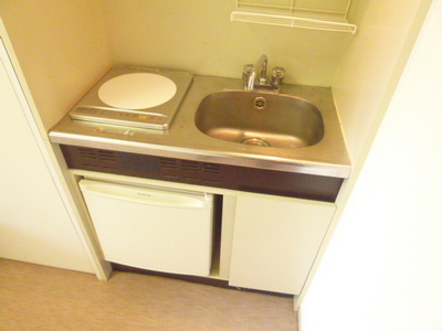 Kitchen. Cleaning is also simple IH cooking heater s peace of mind without the use of fire