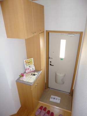 Entrance.  ☆  Entrance also spacious  ☆ 