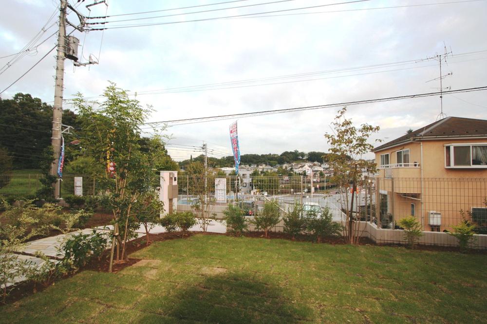 Garden. Local (10 May 2013) Shooting