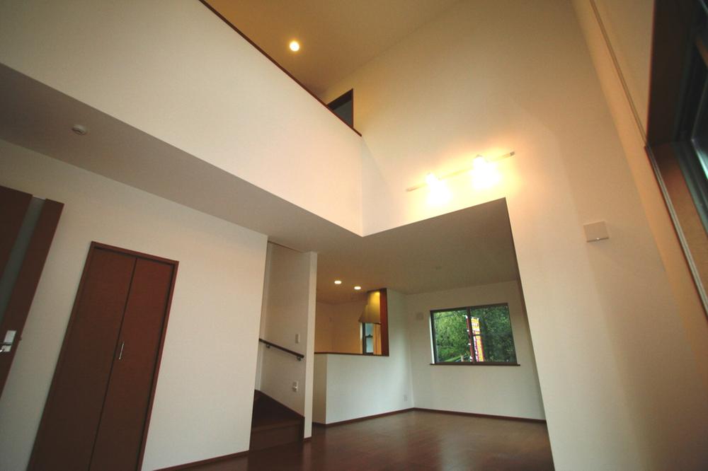 Living. Local (10 May 2013) Shooting