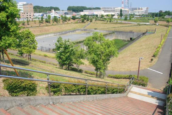 park. 50m to Koyama Kaminuma park