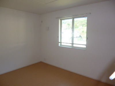 Living and room. Clean rooms