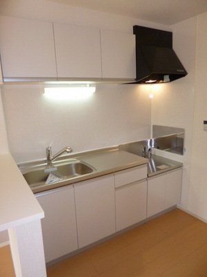 Kitchen. Gas stove can be installed