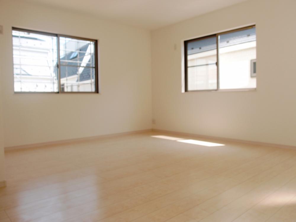 Non-living room. Local (July 2013) Shooting