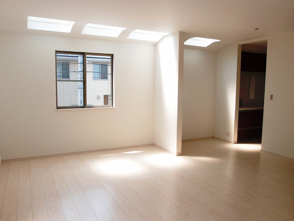 Living. Local (July 2013) Shooting