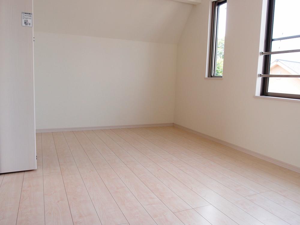 Non-living room. Local (July 2013) Shooting