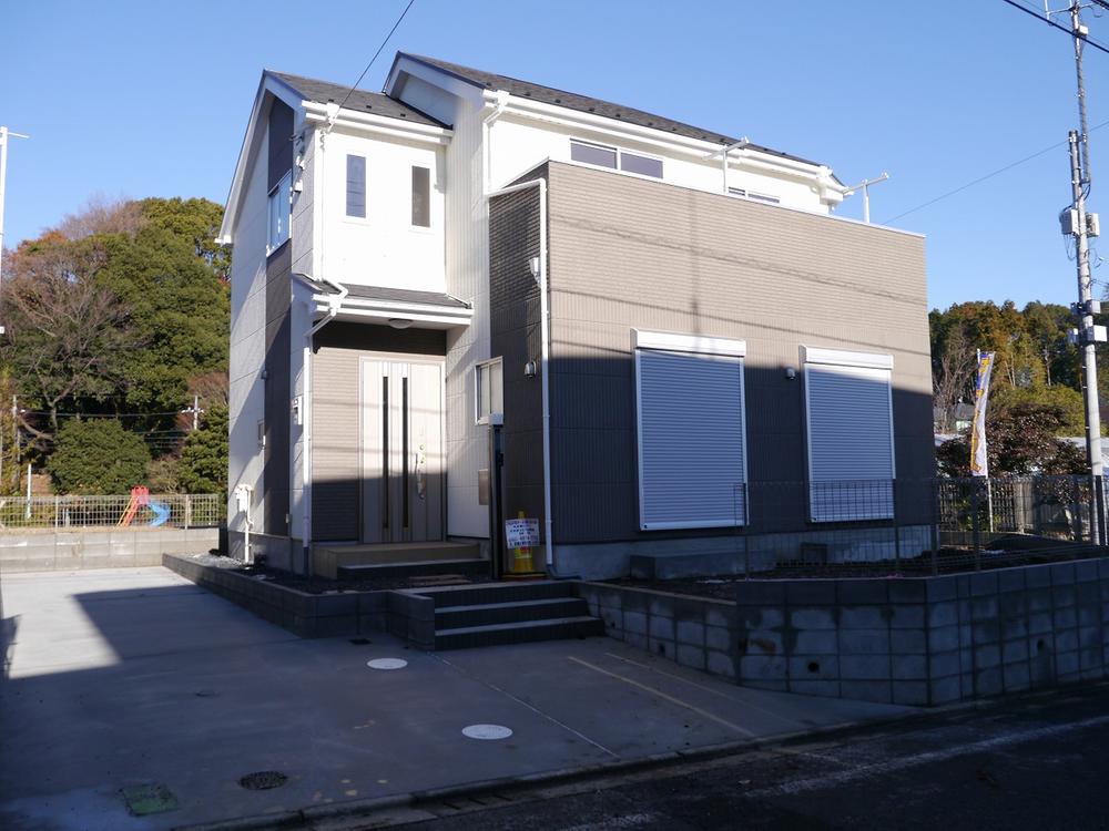 Local appearance photo. Nearby park, etc. It is a quiet residential area. Site area of about 50 square meters have car space in the spacious house also 2 ~ 3 units can be.