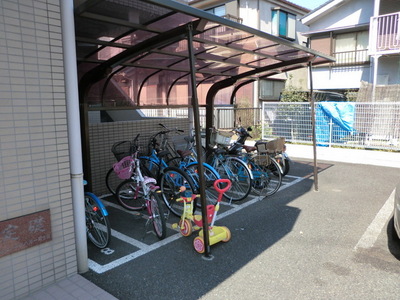 Other common areas. Covered parking lot of peace of mind