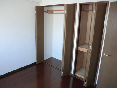 Receipt. Clean also the room in storage spread