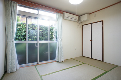 Living and room. Optimal size for students living alone, It is a Japanese-style calm