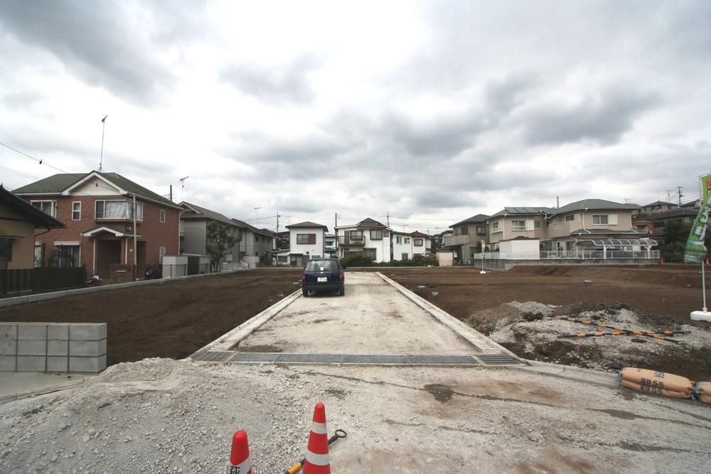 Local photos, including front road. Local (September 2013) Shooting