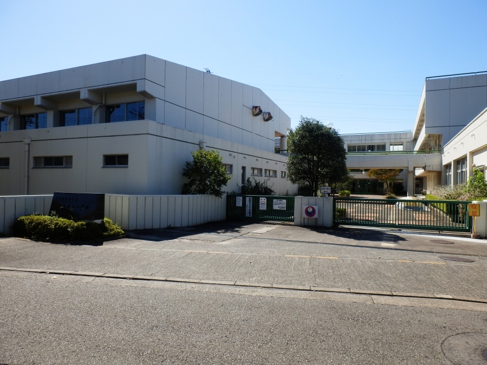 Primary school. Minamidai 2 451m up to elementary school (elementary school)
