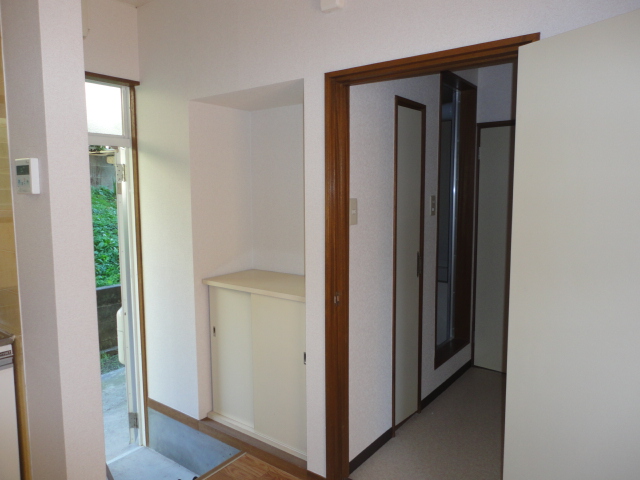 Entrance. From medium-side look at the front door