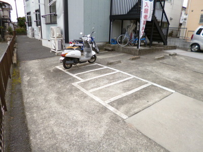 Parking lot. Bike parked possible