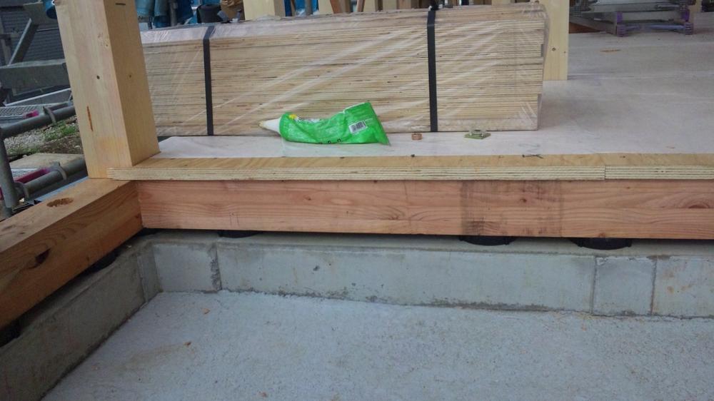 Construction ・ Construction method ・ specification. Flooring base is 24mm thick plywood use