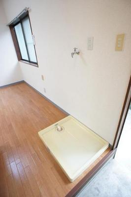 Other Equipment. It is a washing machine inside the room of the peace of mind even on rainy days!