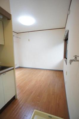 Living and room. Beautiful room in the already cross Insect!