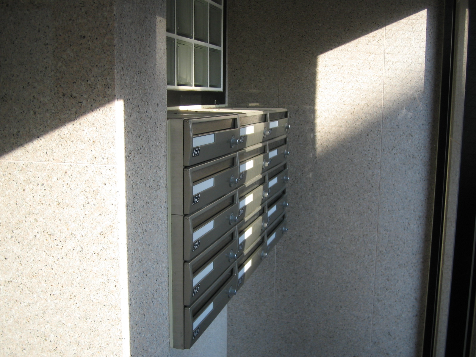 Other common areas. Set post