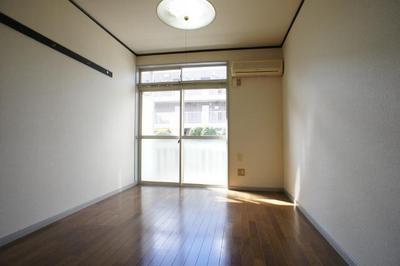 Living and room. Flooring warmth of wood friendly