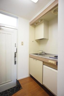 Kitchen. Storage space a lot of kitchen sets ally of women