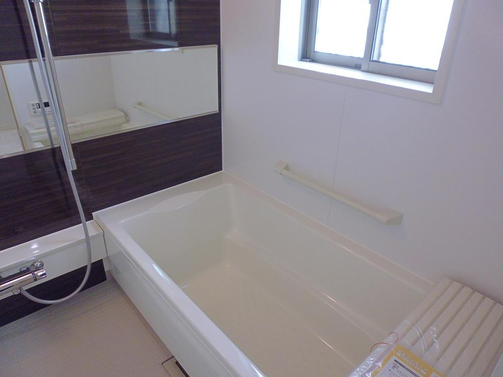 Bathroom. Building 2